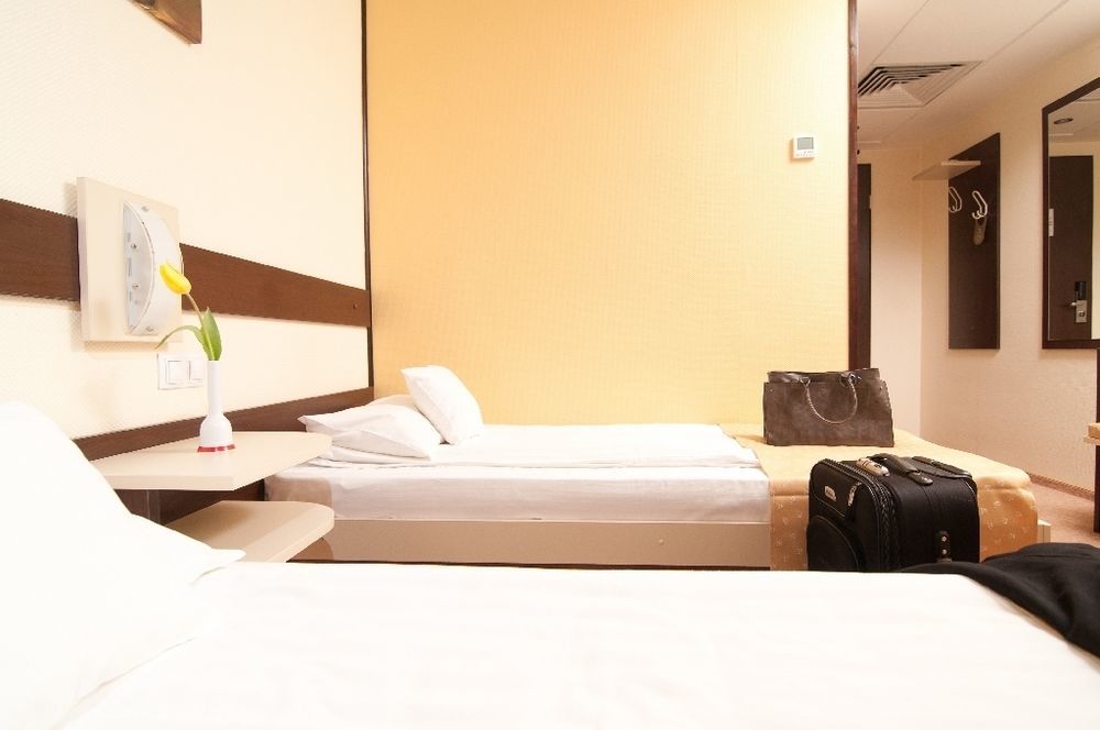 Hotel Rapsodia City Center Botoşani Dış mekan fotoğraf